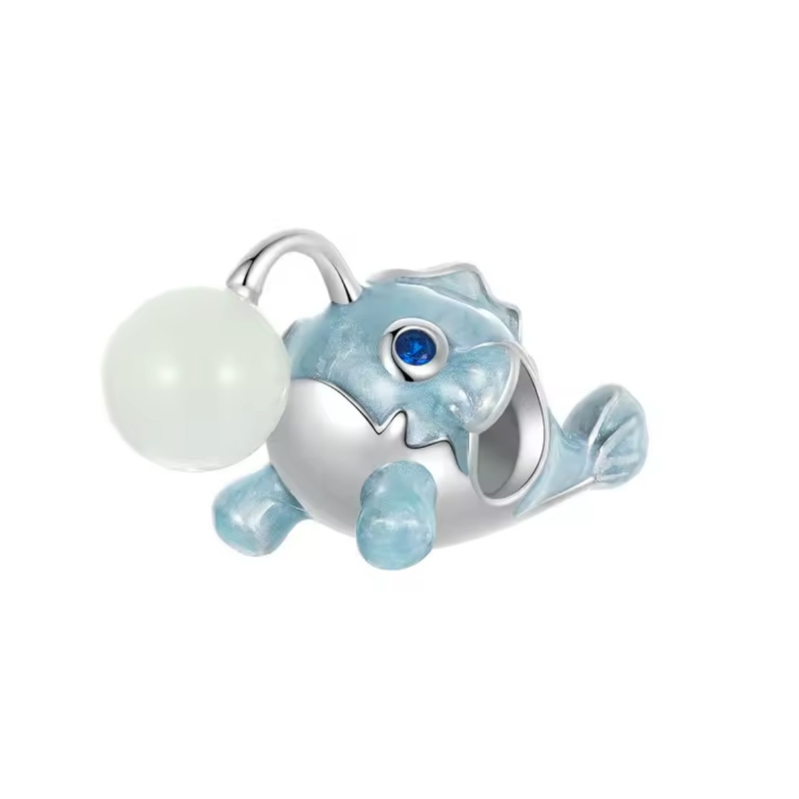 Hermoso charm pez linterna que brilla en la oscuridad
