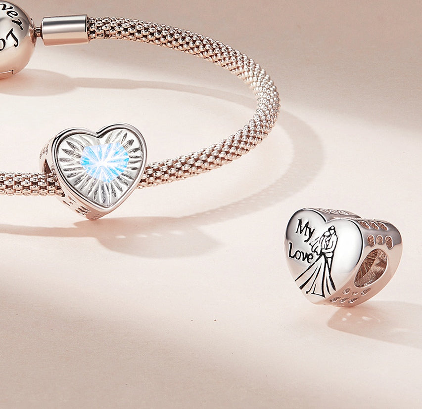 Charm fijo hermoso corazón de novios dos vistas
