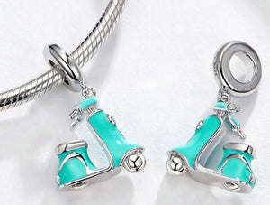 Charm colgante Motoneta Aqua