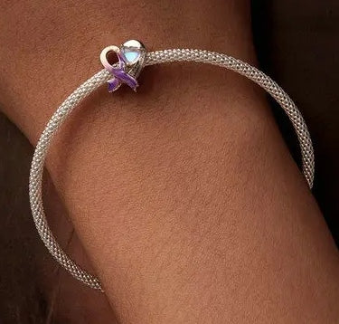 Charm fijo corazón con moño fuerza y fé