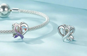 Charm fijo corazón con moño fuerza y fé