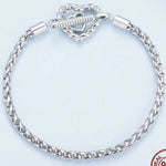 Brazalete con hebilla de corazón