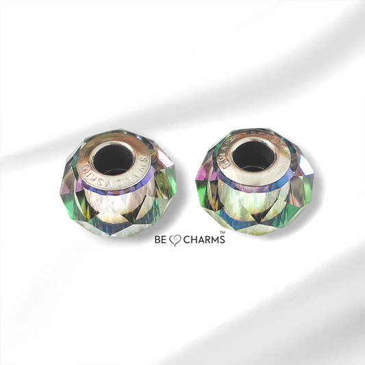 Par de charms swarovski verde tornasol facetado redondo