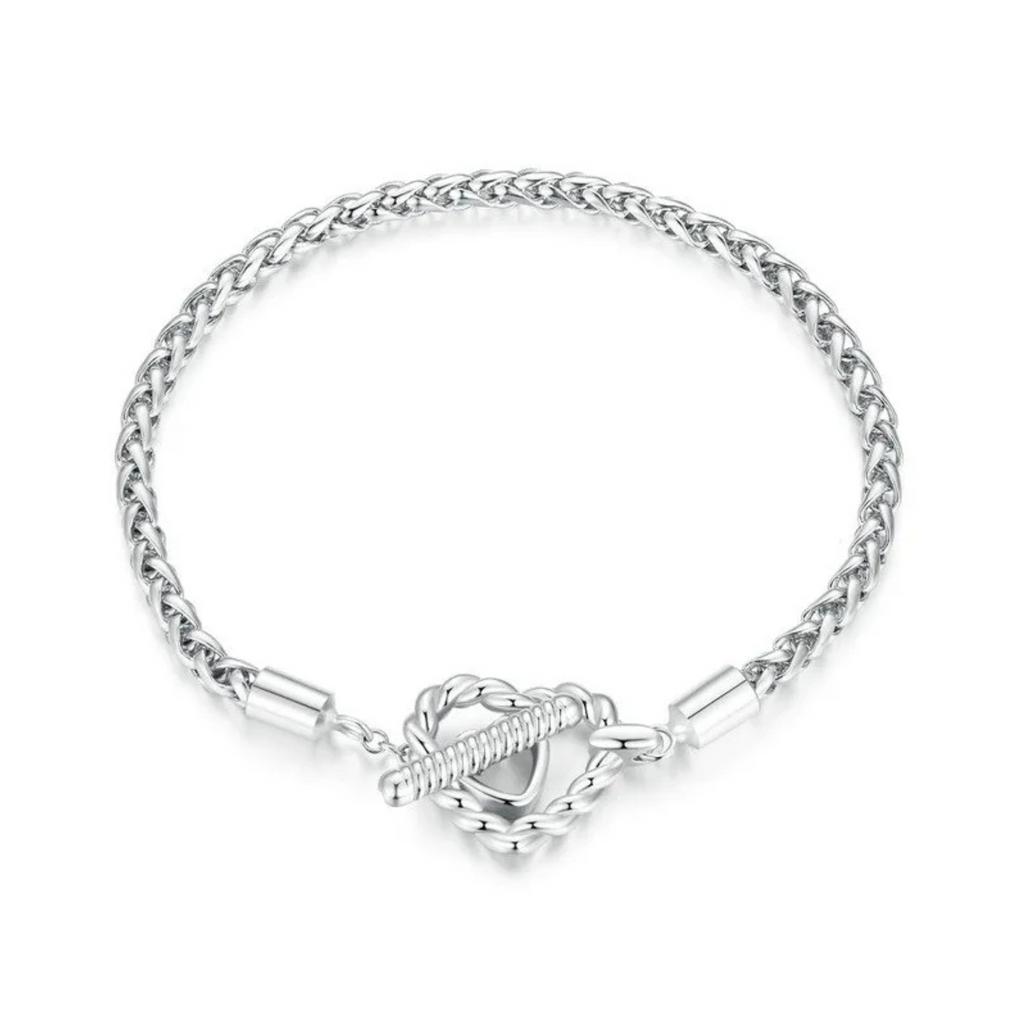 Brazalete con hebilla de corazón