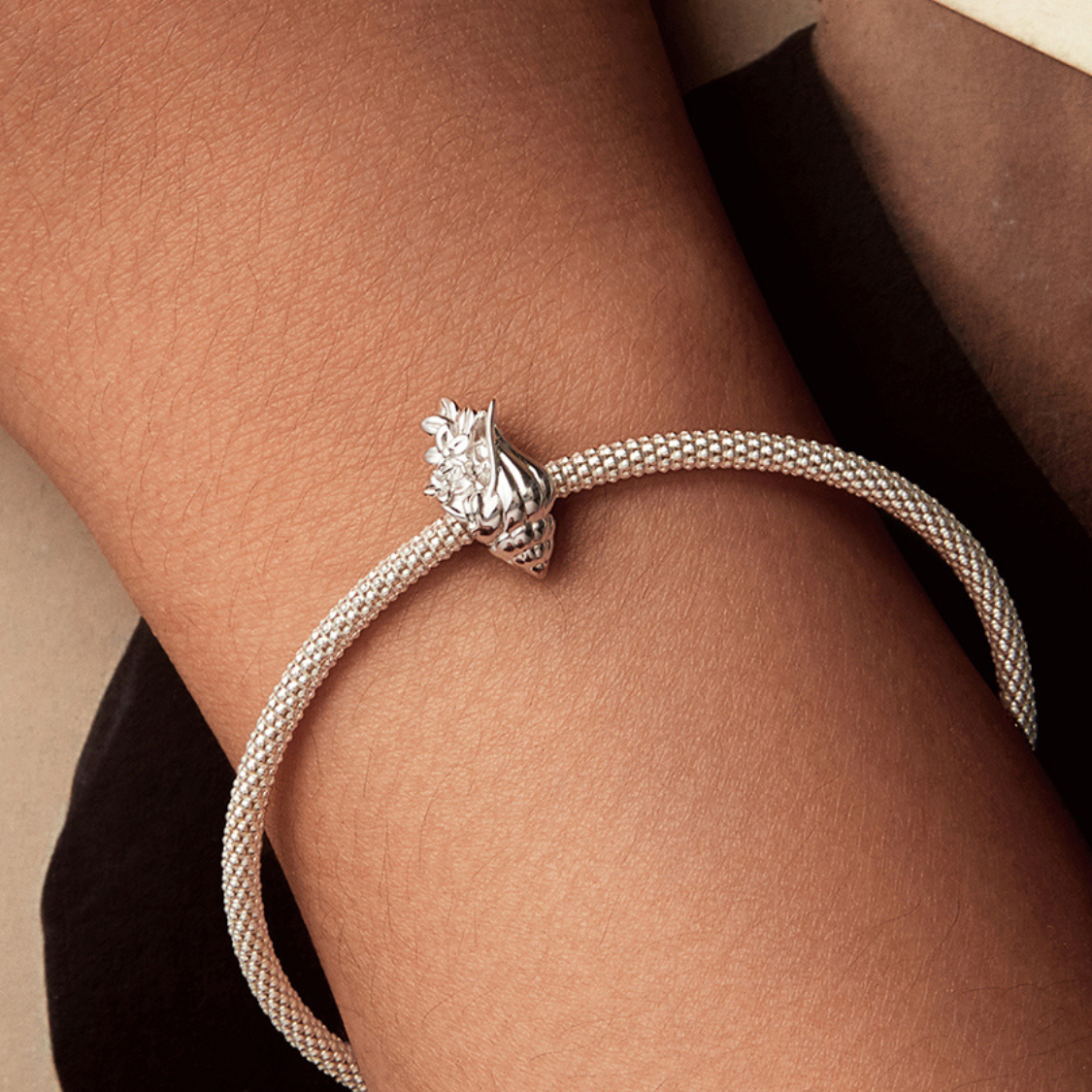 Charm hermoso charm de caracol