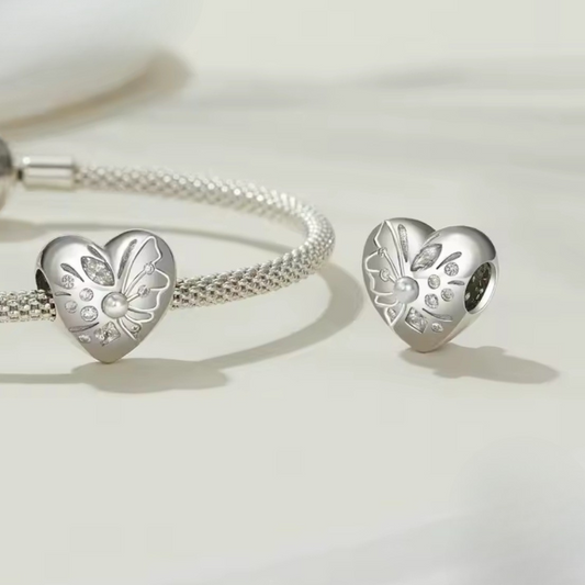 Charm majestuoso corazon con perla