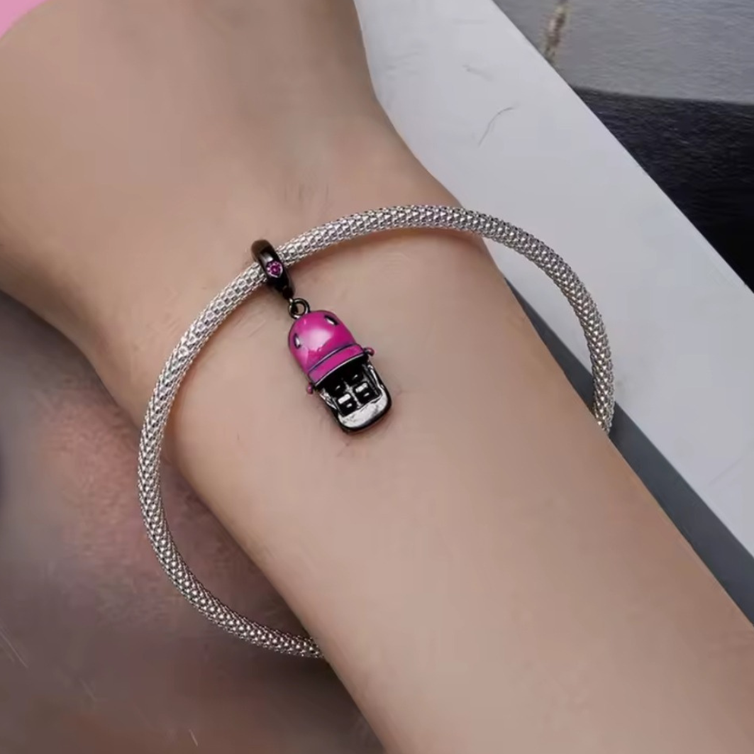 Charm hermoso colgante de auto convertible