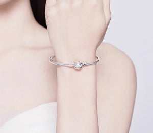 Brazalete rígido cierre redondo estrellas