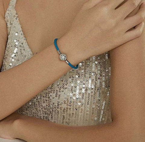 Brazalete de cuero azul