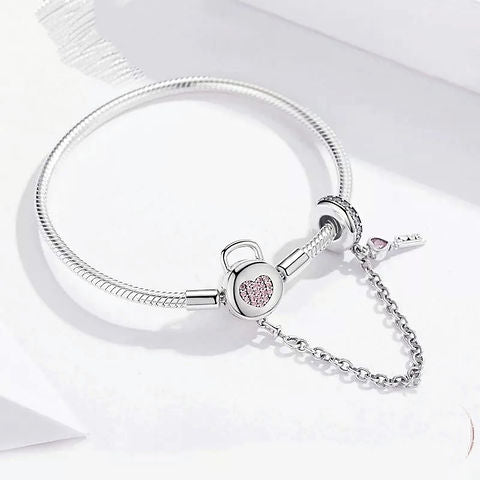 Brazalete serpiente candado corazón zirconias y llave