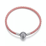 Brazalete de cuero rosa con pavés