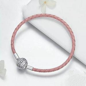 Brazalete de cuero rosa con pavés